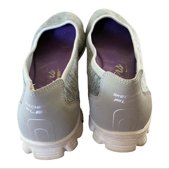 Sketchers memory foam slip on shoes - Picture 6 of 8